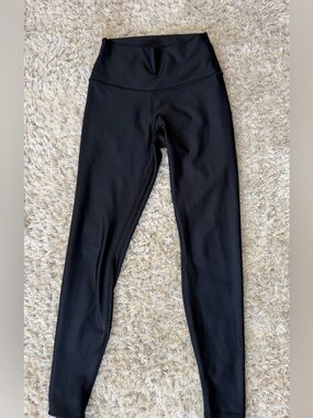 ALO Yoga Airlift  High-Rise Black Leggings Small